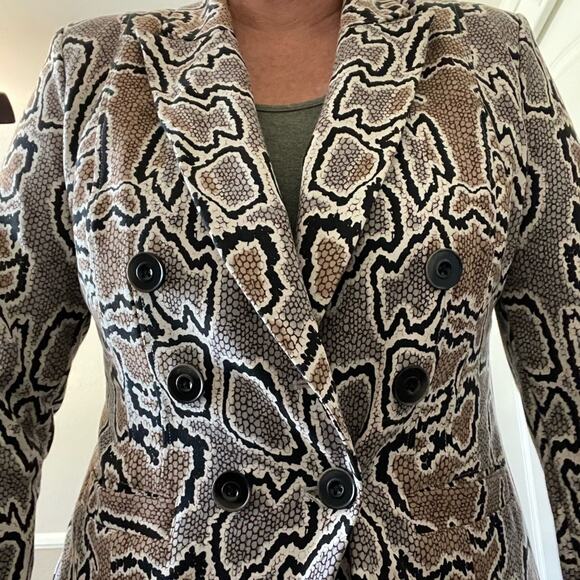 Python Print Cabi Tailored Blazer Size 8 - Picture 2 of 9